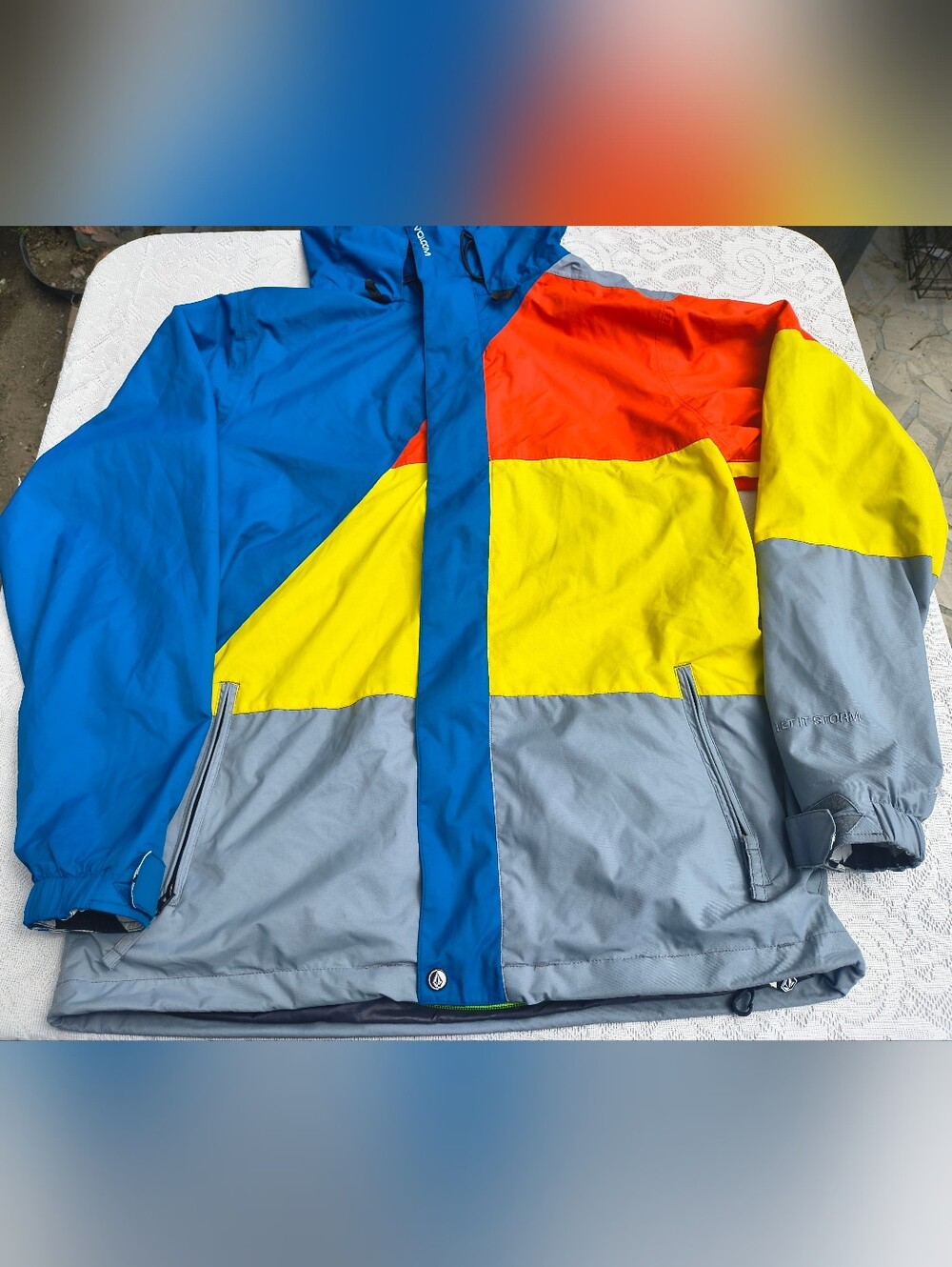 Vintage Volcom Multi Color  Waterproof Skiing Snowboarding Johnny Jacket
